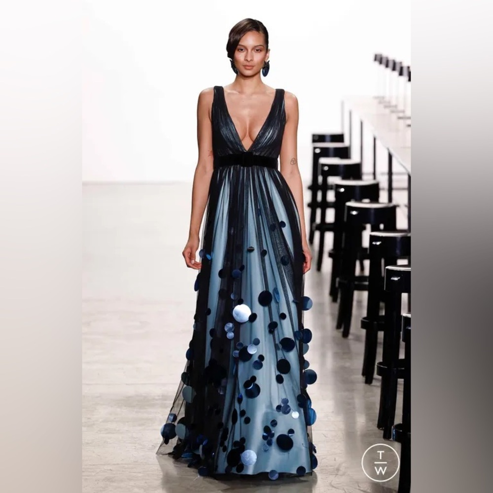 Badgley Mischka Blue Black Plunge Paillettes Maxi A-Line Ombre Gown Sz 0 NWT